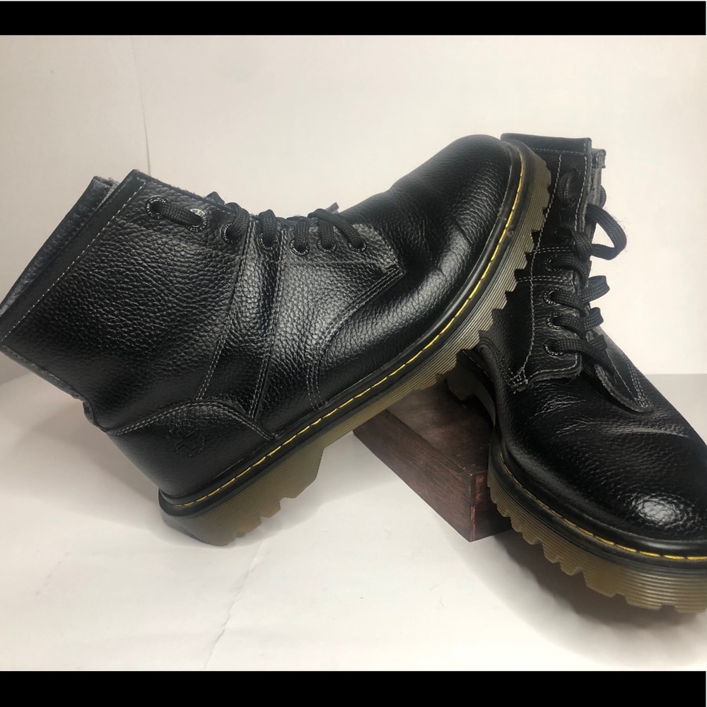 Dr. Martens Blk Leather 7Eye Combat Roseland Boots